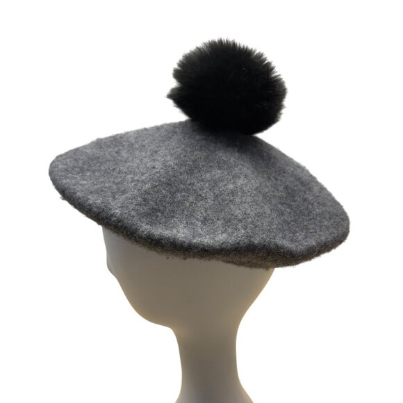 The Metropolitan Opera Gray Beret With Black Pom-Pom - Picture 3 of 7